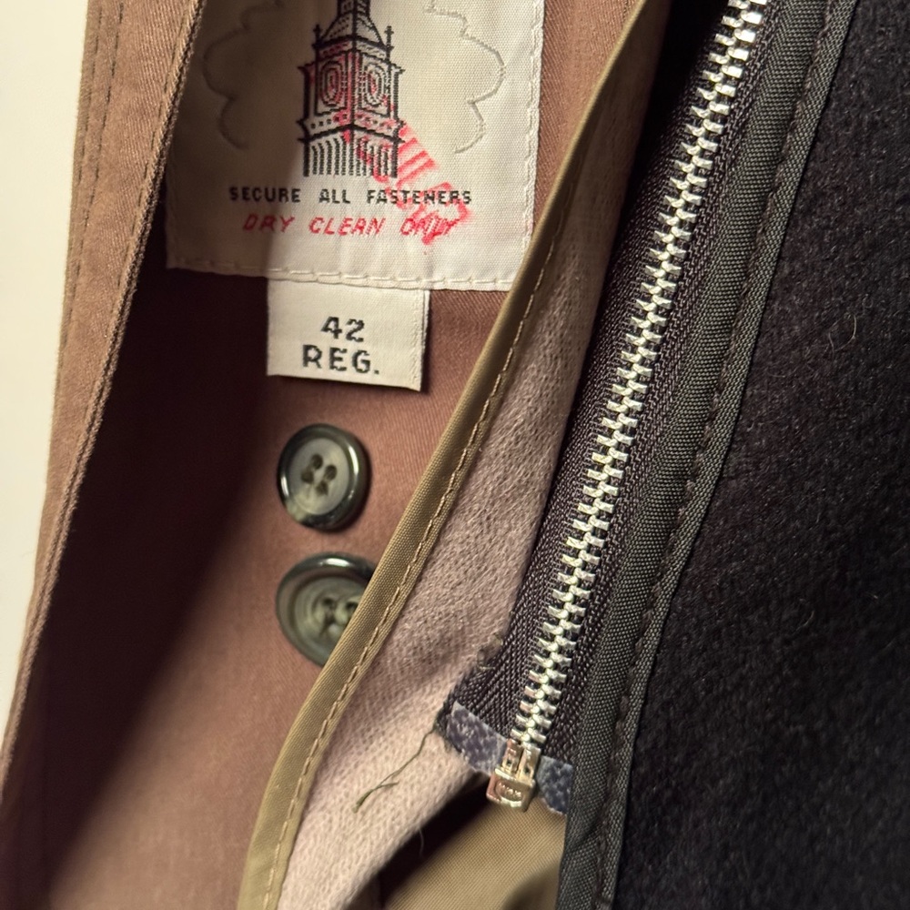Vintage 1990s London Fog raincoat - Picture 5 of 7